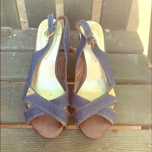Guess wedge sandals
